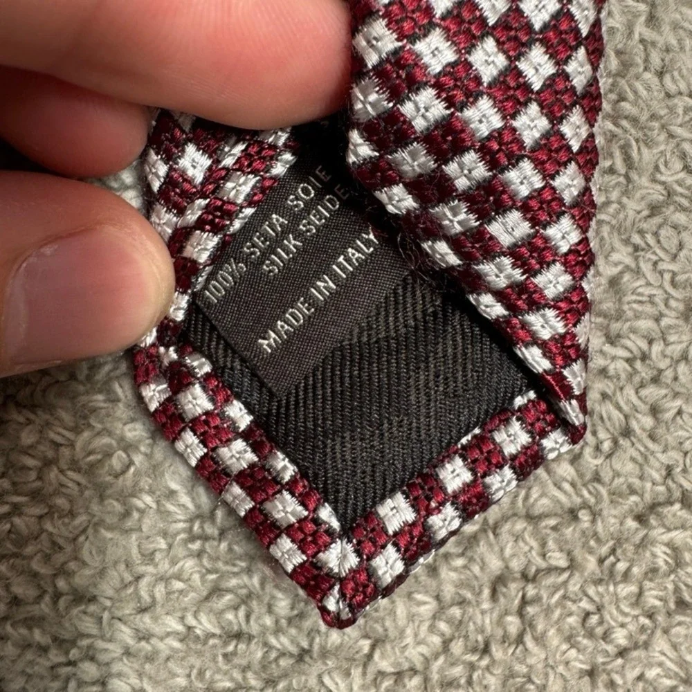 Canali Mens Burgundy White Diamond Geometric Silk Necktie Made in Italy 59x3.5